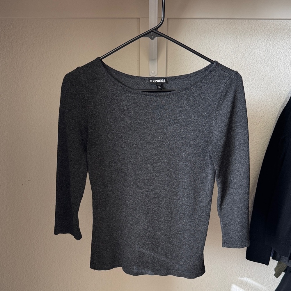 Express Gray Crew Neck 3/4 Length Sleeve Sweater